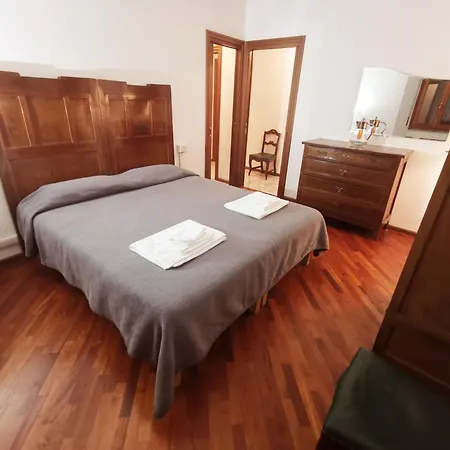 Elegant Historic Large House On * Gravedona