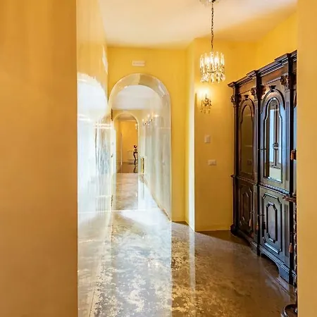 Apartment Elegant Historic Large House On Gravedona