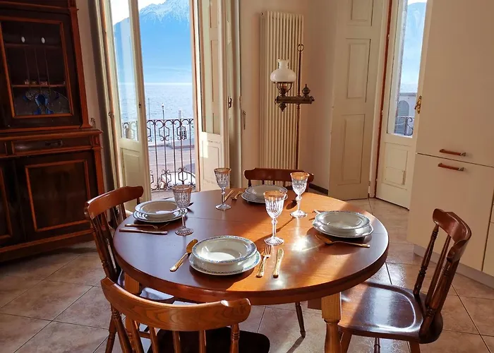 Elegant Historic Large House On * Gravedona