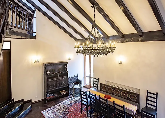 Διαμέρισμα Elegant Historic Large House On Gravedona