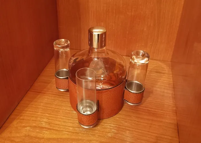 Elegant Historic Large House On Διαμέρισμα *