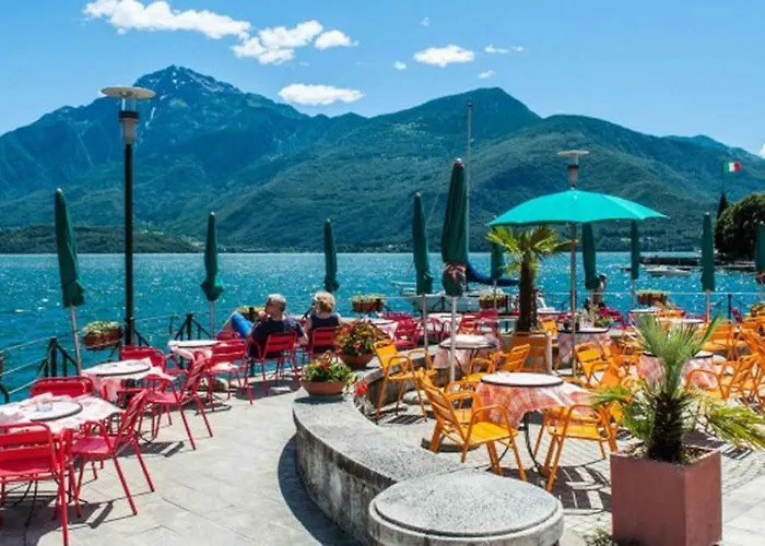 Elegant Historic Large House On Διαμέρισμα Gravedona