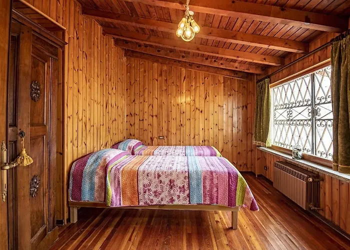 Elegant Historic Large House On