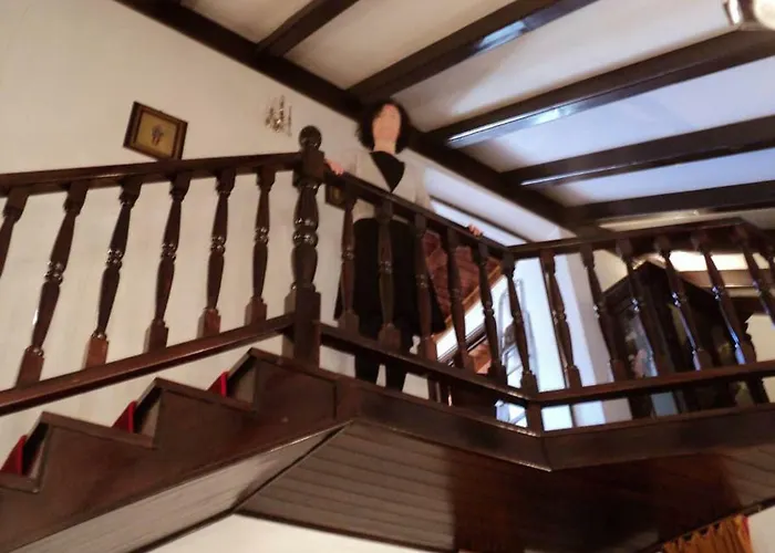 Elegant Historic Large House On Διαμέρισμα Gravedona