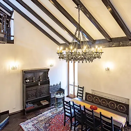 アパート Elegant Historic Large House On グラヴェドーナ