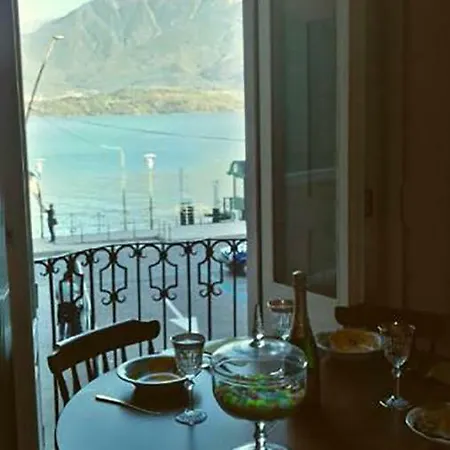 דירה Elegant Historic Large House On Lake Como גראבדונה
