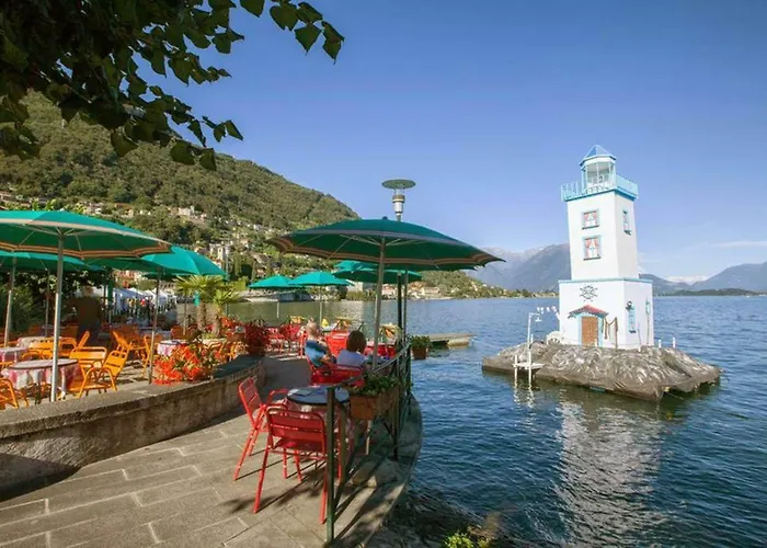 Elegant Historic Large House On Gravedona