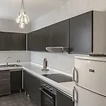 Elegant Historic Large House On Διαμέρισμα *